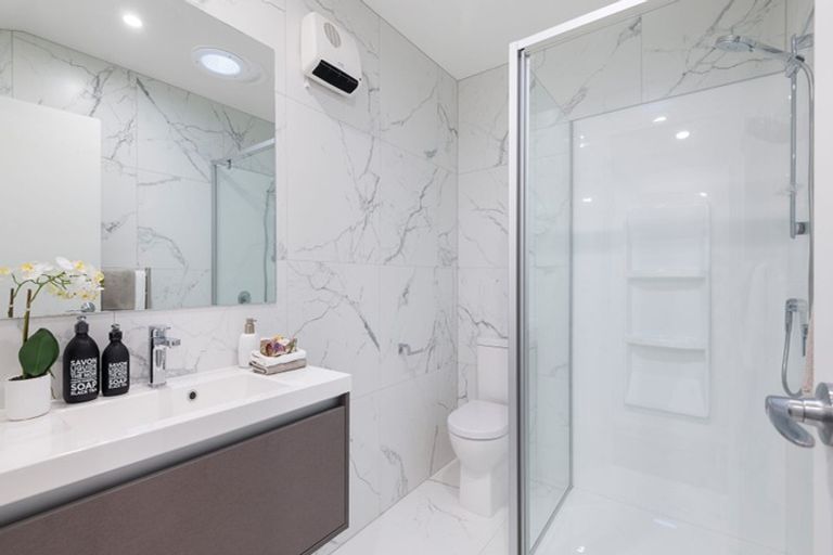 Photo of property in 42 Waituarua Drive, Takanini, 2112