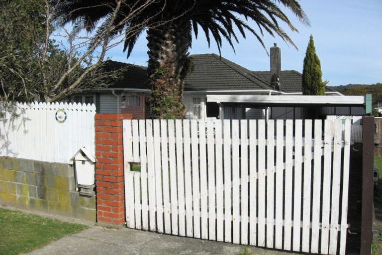 Photo of property in 51 Wise Street, Wainuiomata, Lower Hutt, 5014