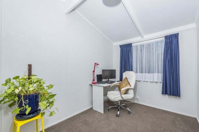 Photo of property in 526a Swanson Road, Ranui, Auckland, 0612