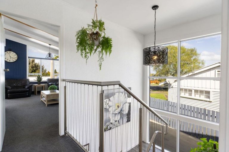 Photo of property in 1 Morrow Avenue, St Andrews, Hamilton, 3200