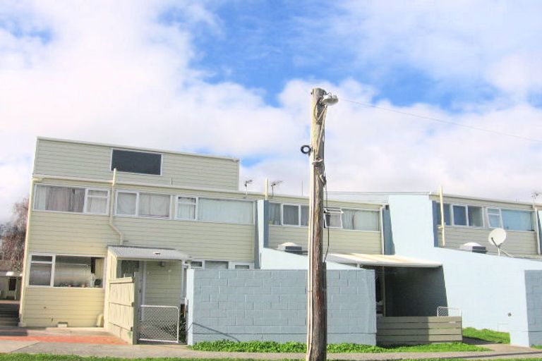 Photo of property in 14-16 Awamutu Grove, Waiwhetu, Lower Hutt, 5010