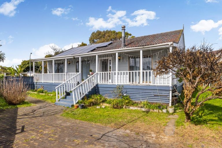 Photo of property in 63 Finlayson Avenue, Clendon Park, Auckland, 2103