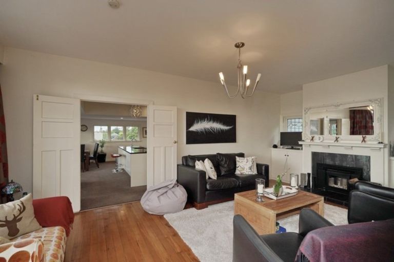 Photo of property in 3 Hackthorne Road, Cashmere, Christchurch, 8022