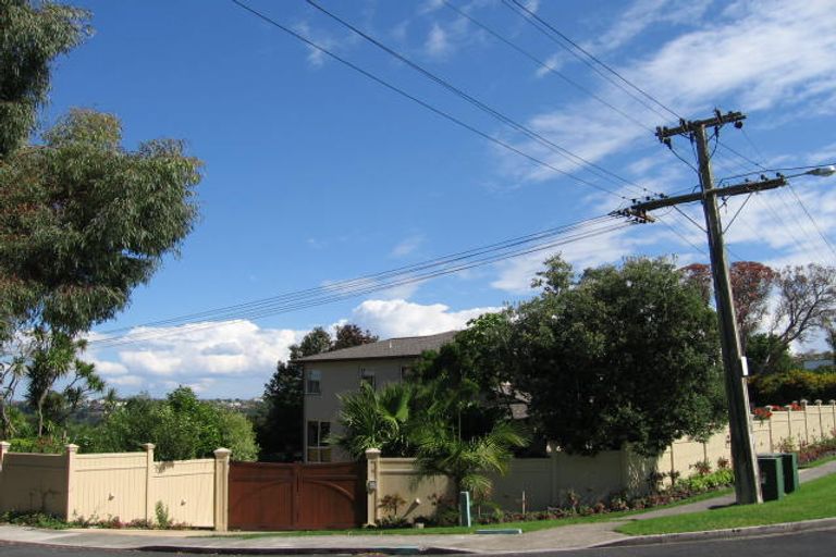 Photo of property in 11 Ringwood Street, Torbay, Auckland, 0630