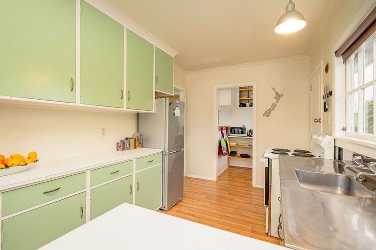 Photo of property in 129 Parkers Road, Tahunanui, Nelson, 7011