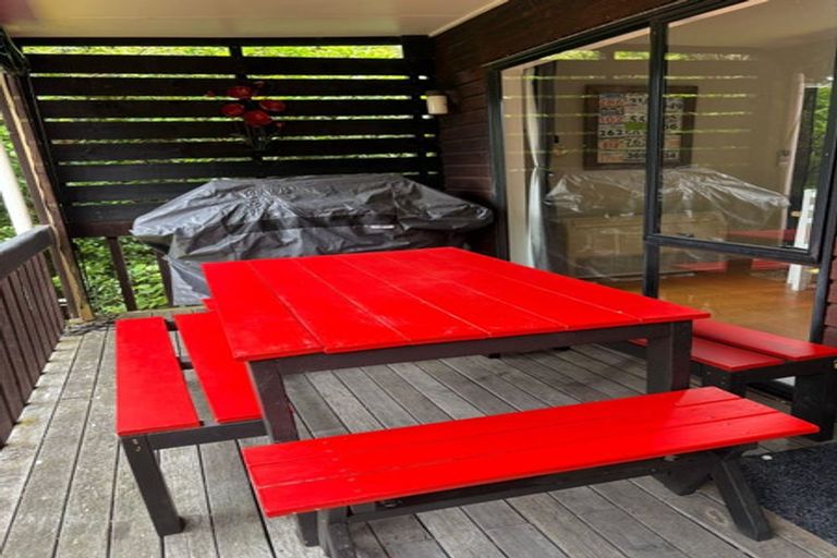 Photo of property in 14 Sandy Bay Road, Black Rock, Picton, 7282