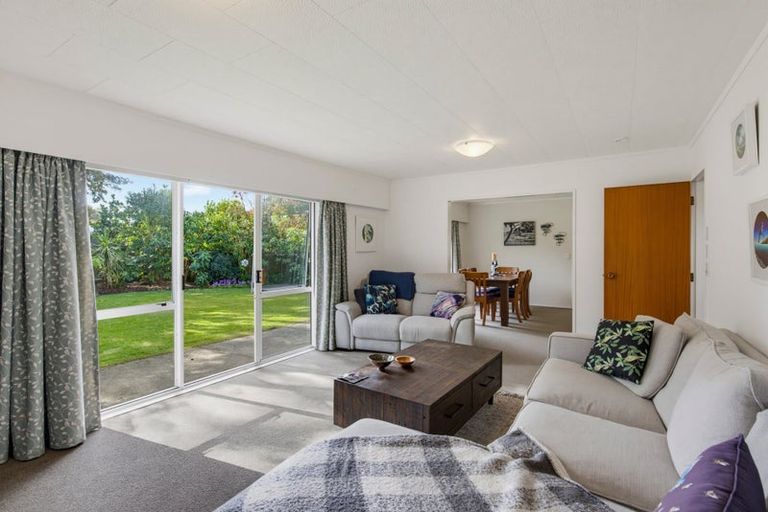 Photo of property in 469 Te Moana Road, Waikanae, 5036