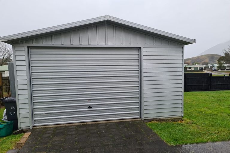 Photo of property in 16 Syme Crescent, Kawerau, 3127