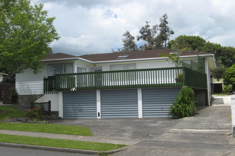 Photo of property in 34 Burbank Avenue, Manurewa, Auckland, 2102