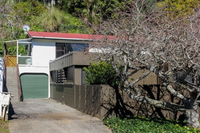 Photo of property in 17b Clawton Street, Westown, New Plymouth, 4310