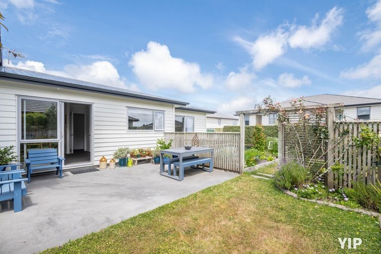 Photo of property in 229 Mark Avenue, Grenada Village, Wellington, 6037