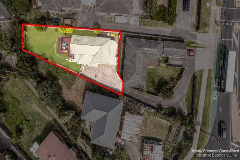 Photo of property in 2/267 Glenfield Road, Hillcrest, Auckland, 0627