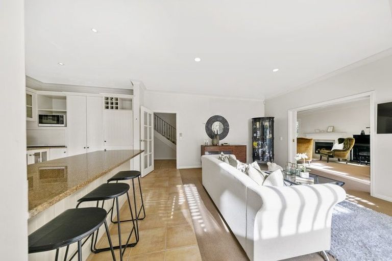 Photo of property in 12 Fairfield Lane, East Tamaki Heights, Auckland, 2016