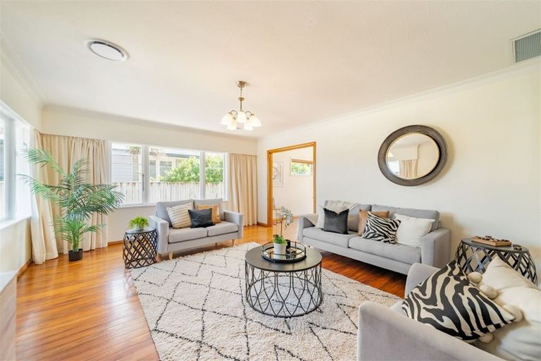 Photo of property in 28 Kashmir Avenue, Clouston Park, Upper Hutt, 5018