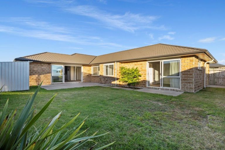 Photo of property in 21 Ponga Place, Papamoa Beach, Papamoa, 3118