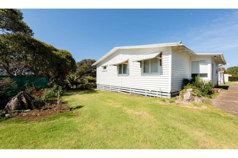 Photo of property in 60 Riverview Road, Kerikeri, 0230