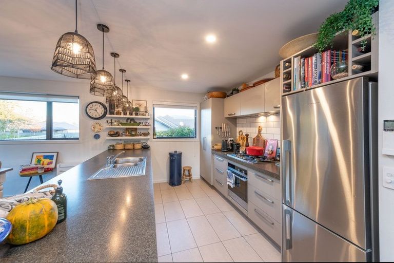 Photo of property in 122 Rob Roy Lane, Wanaka, 9305