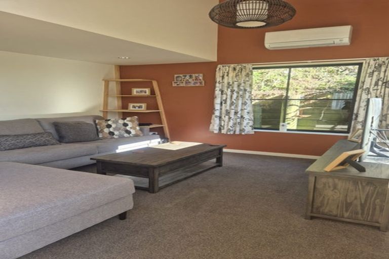 Photo of property in 59 Renown Road, Raumati South, Paraparaumu, 5032