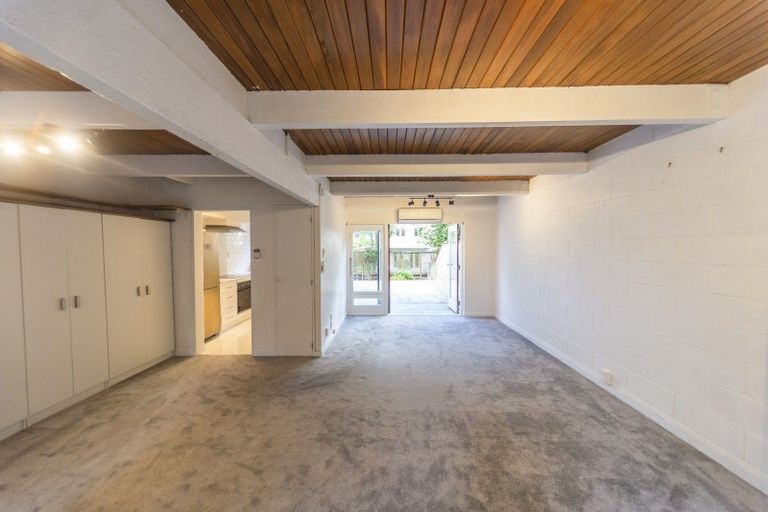 Photo of property in 8/46 Manuka Street, Hokowhitu, Palmerston North, 4410