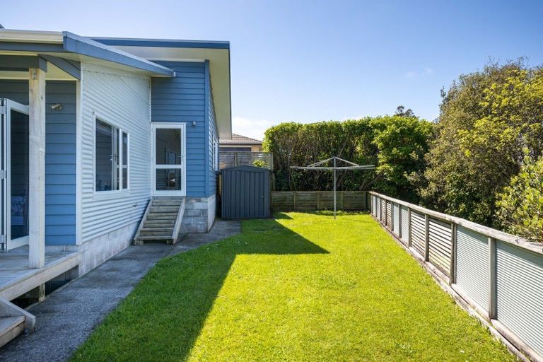 Photo of property in 36 Karamea Street, Whalers Gate, New Plymouth, 4310