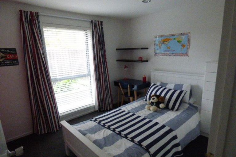 Photo of property in 111 Weston Road, St Albans, Christchurch, 8052