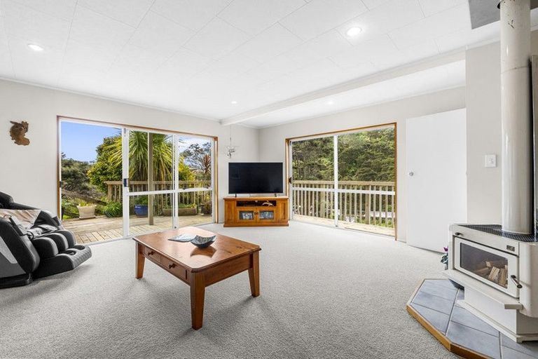 Photo of property in 1180 East Coast Road, Redvale, Albany, 0794