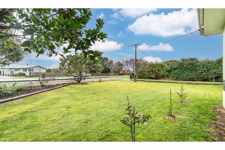 Photo of property in 38 Kirkoswald Street, Wallacetown, 9816