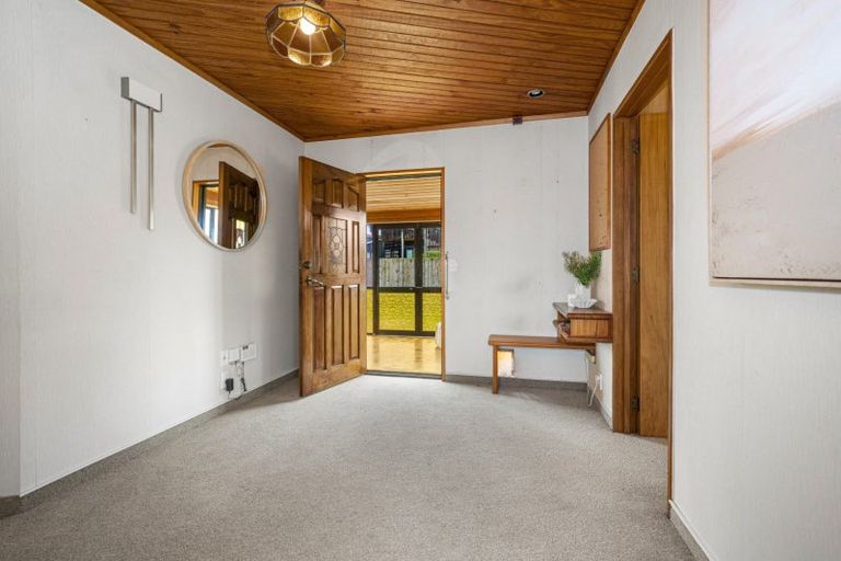 Photo of property in 29 Omokoroa Road, Omokoroa, 3114