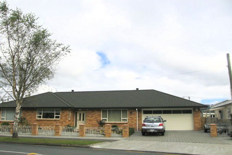 Photo of property in 33 Whitley Avenue, Ebdentown, Upper Hutt, 5018