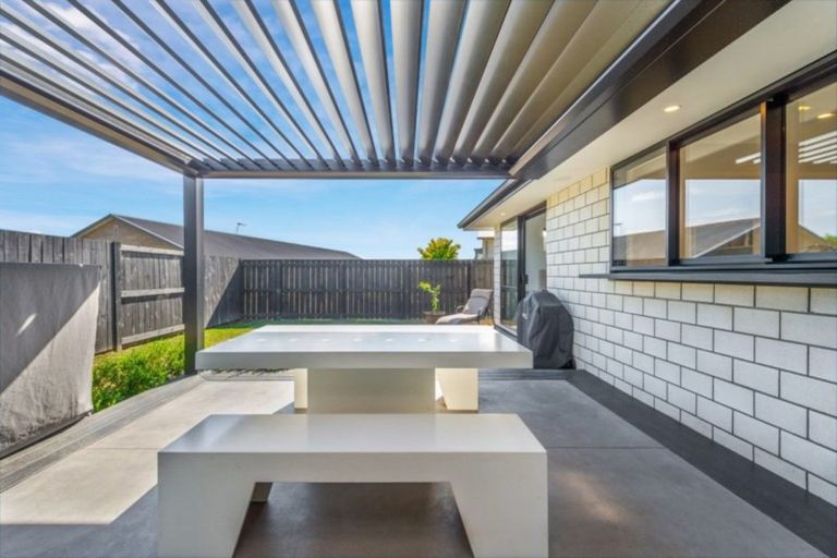 Photo of property in 23 Ladeira Place, Fitzroy, Hamilton, 3206