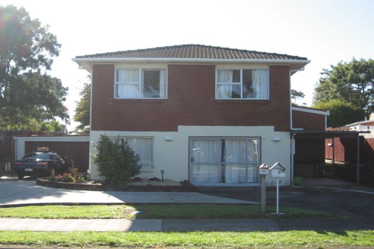 Photo of property in 68 Cascades Road, Pakuranga Heights, Auckland, 2010