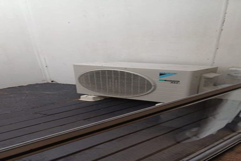 Photo of property in 109a Mokoia Road, Birkenhead, Auckland, 0626