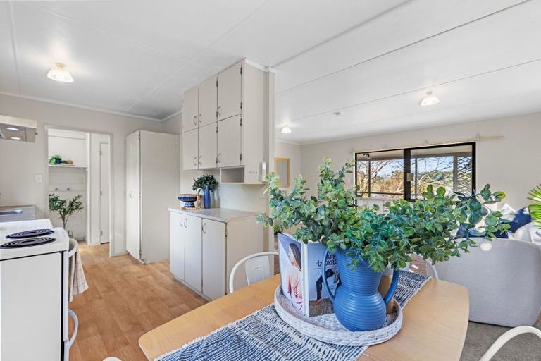 Photo of property in 14a Pokapu Place, Bethlehem, Tauranga, 3110