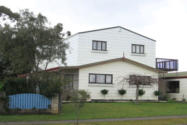 Photo of property in 37 Lansdowne Crescent, Glenview, Hamilton, 3206