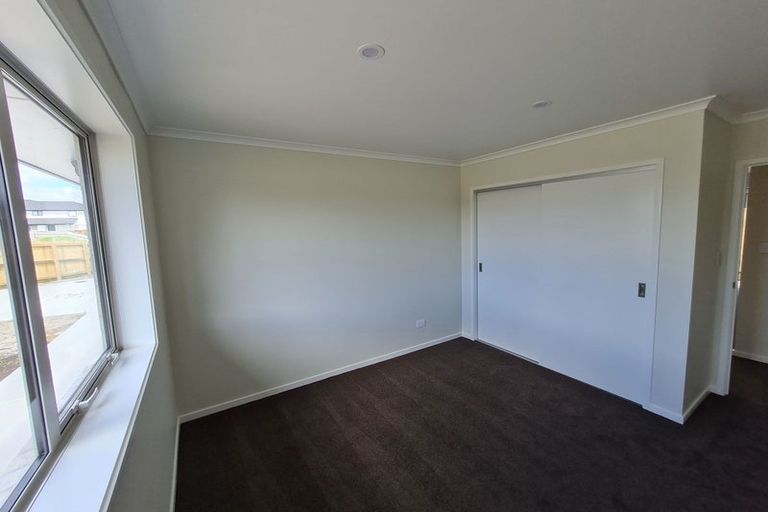 Photo of property in 15 Ocean View Rise, Ruakaka, 0116