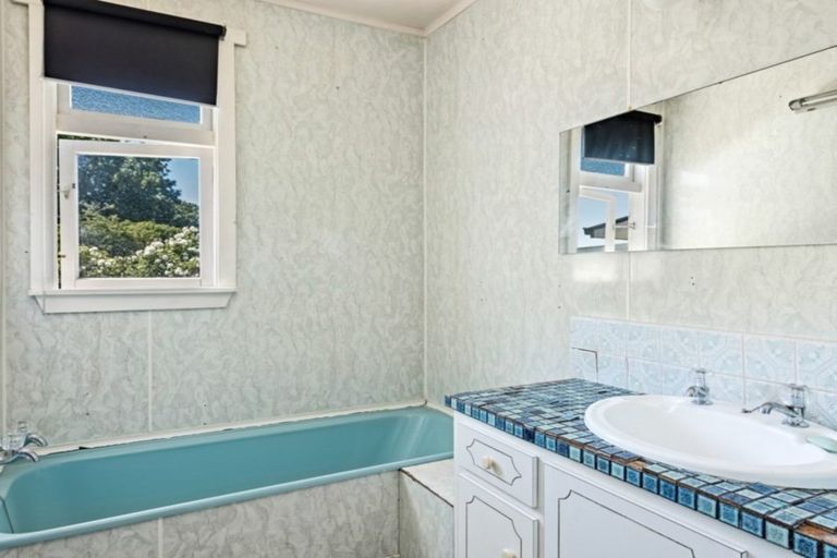 Photo of property in 16 Lucas Street, Riversdale, Blenheim, 7201