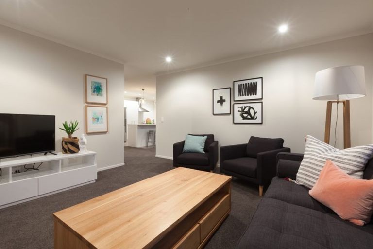 Photo of property in 4 Len Hale Place, Parklands, Christchurch, 8083