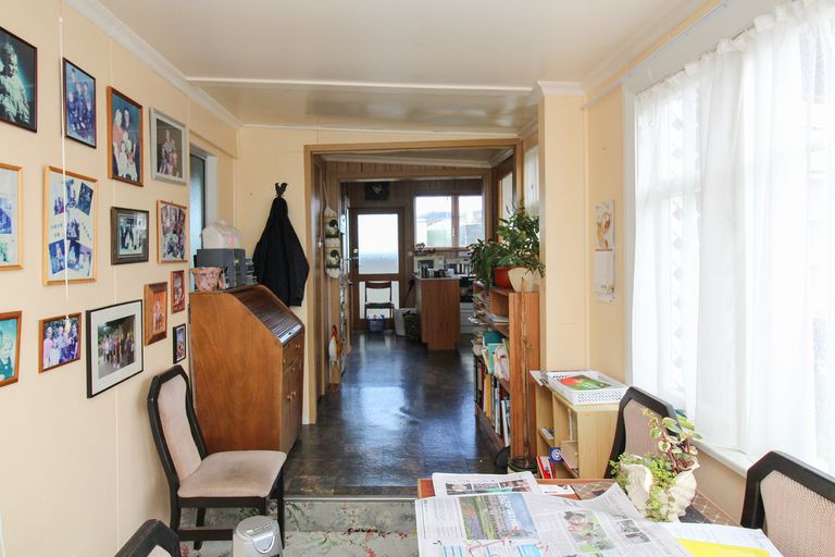 Photo of property in 28 Lincoln Street, Hampden, 9410