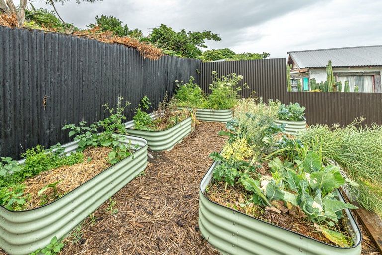 Photo of property in 40 Karaka Street, Castlecliff, Whanganui, 4501