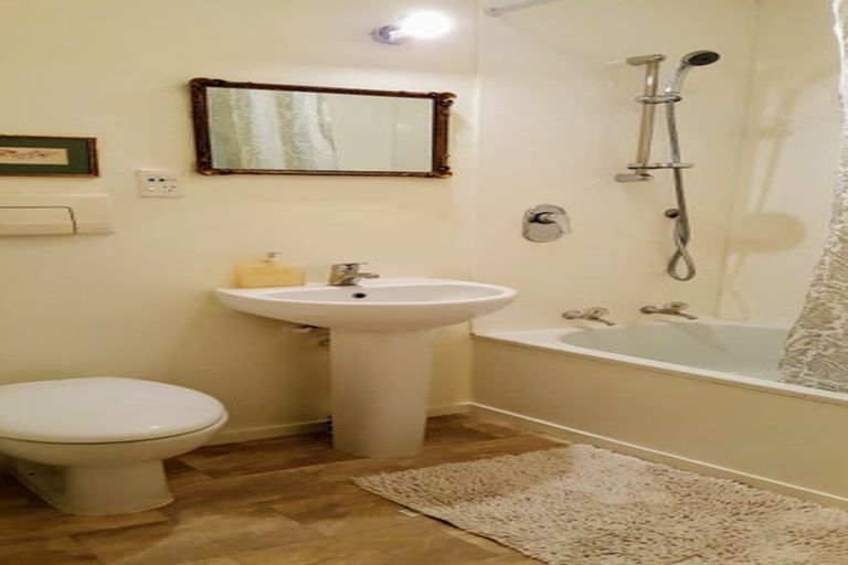 Photo of property in 10 Jasons Place, Churton Park, Wellington, 6037