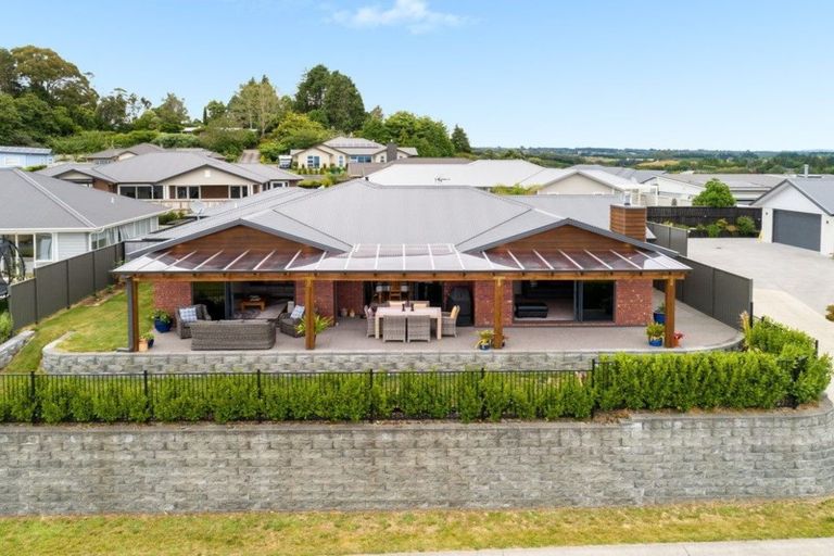 Photo of property in 19 Damien Place, Ohauiti, Tauranga, 3112