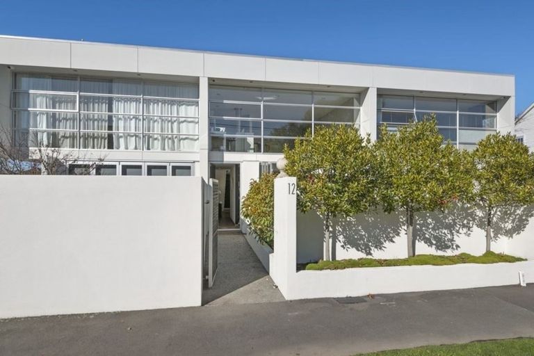 Photo of property in 12 Holly Road, St Albans, Christchurch, 8014