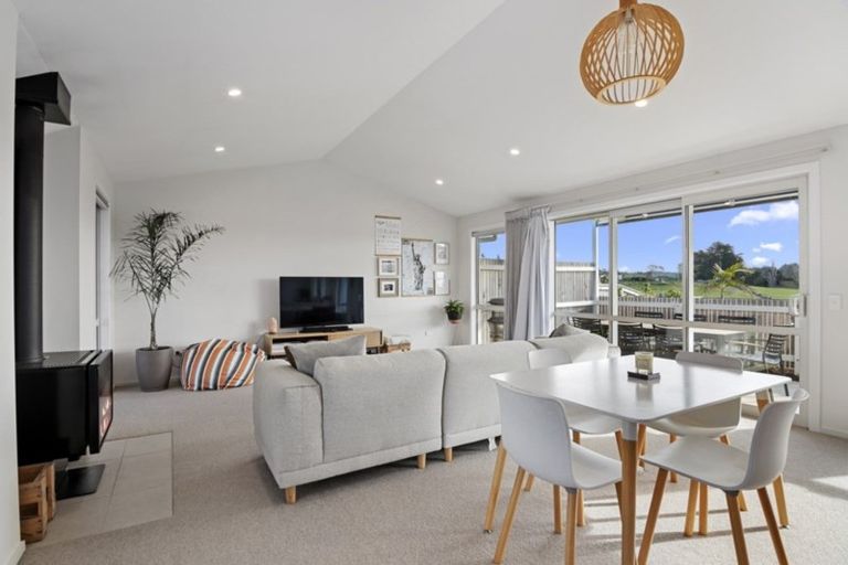 Photo of property in 93 Mapua Drive, Mapua, 7005