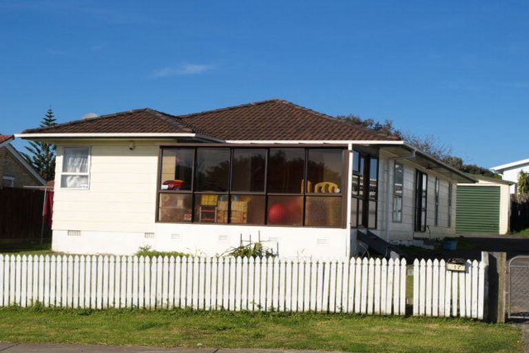 Photo of property in 17 Cranmere Crescent, Mangere East, Auckland, 2024