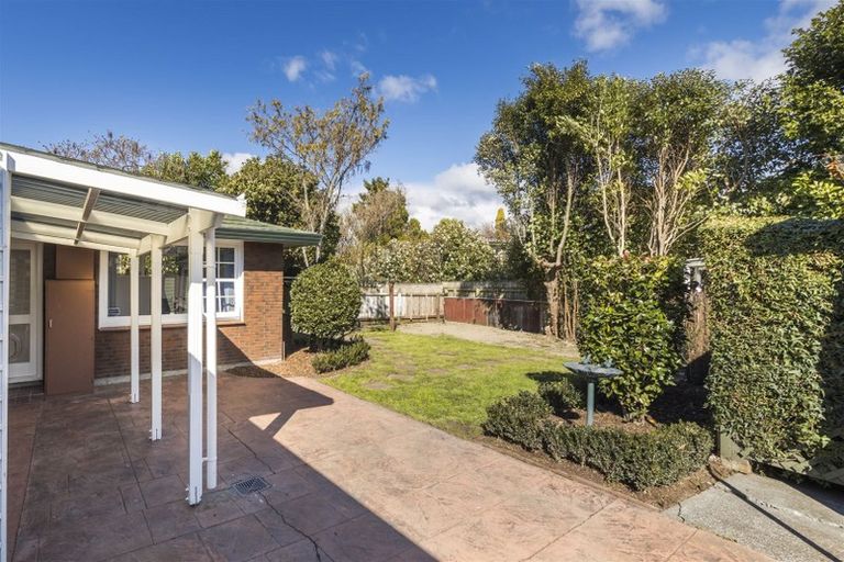 Photo of property in 23 Redwood Grove, Hokowhitu, Palmerston North, 4410