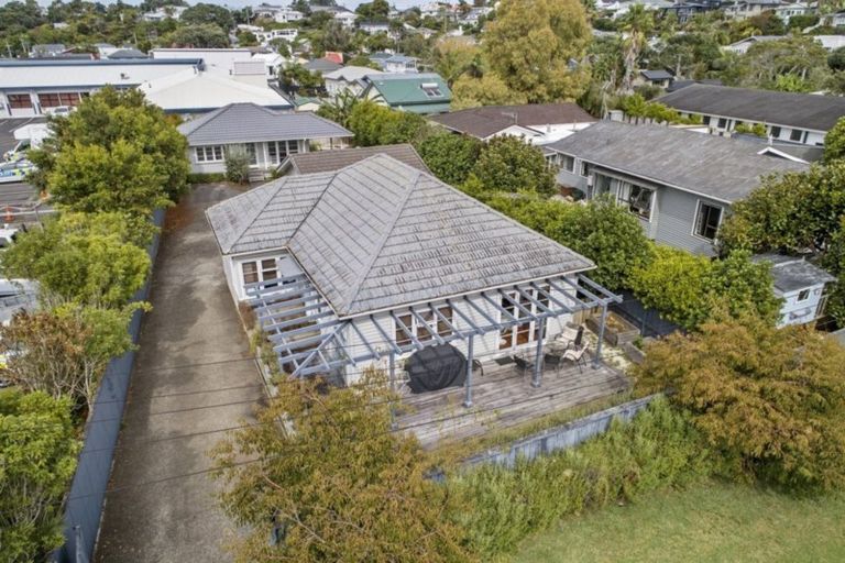 Photo of property in 7 Nelson Avenue, Northcote Point, Auckland, 0627