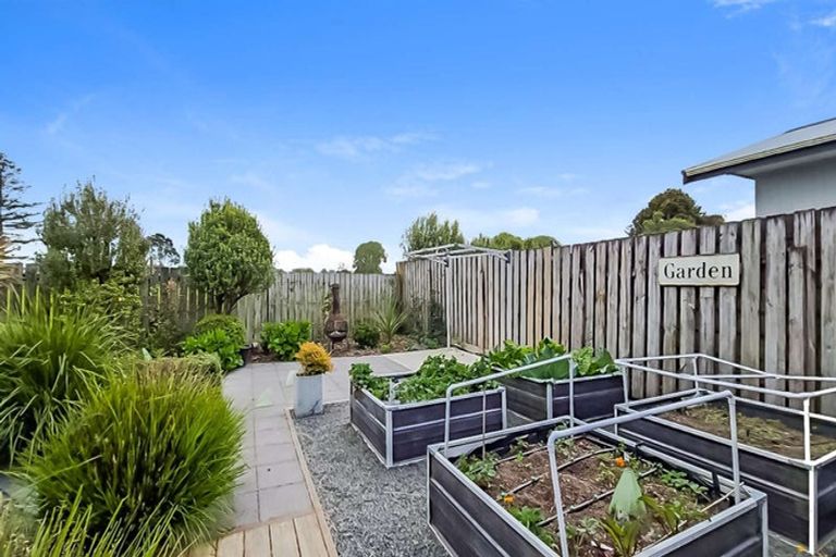 Photo of property in 53 Puriri Crescent, Edgecumbe, 3120