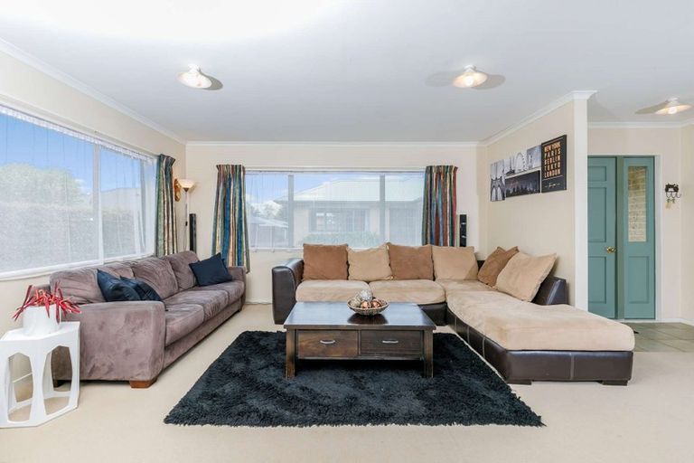 Photo of property in 23 George Crescent, Buckland, Pukekohe, 2677