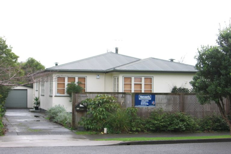 Photo of property in 100 Manawatu Street, Hokowhitu, Palmerston North, 4410