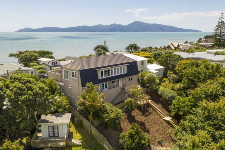 Photo of property in 14 Rosetta Road, Raumati South, Paraparaumu, 5032